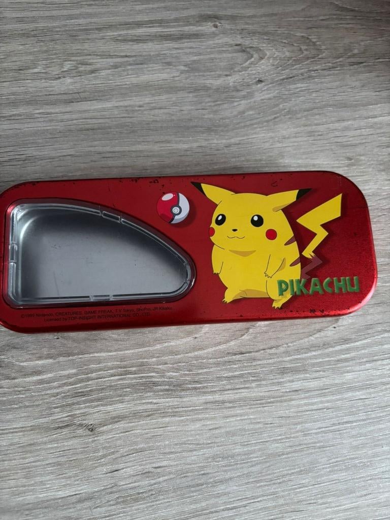 Vintage Pokémon metal case, Verzamelen, Retro, Huis en Inrichting, Ophalen