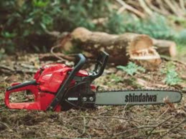 Krachtige kettingzaag van shindaiwa made in japan, Doe-het-zelf en Bouw, Gereedschap | Zaagmachines, Nieuw, Kettingzaag, Ophalen