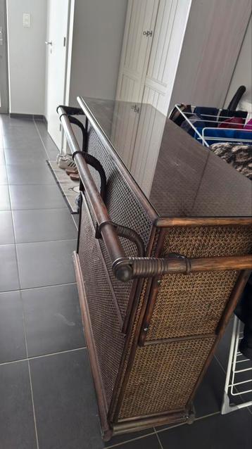 Bar in riet met bovenplaat in glas,l135,b50,h102, Enlèvement