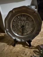 Horloge en étain sur support, Antiquités & Art, Antiquités | Étain, Enlèvement ou Envoi