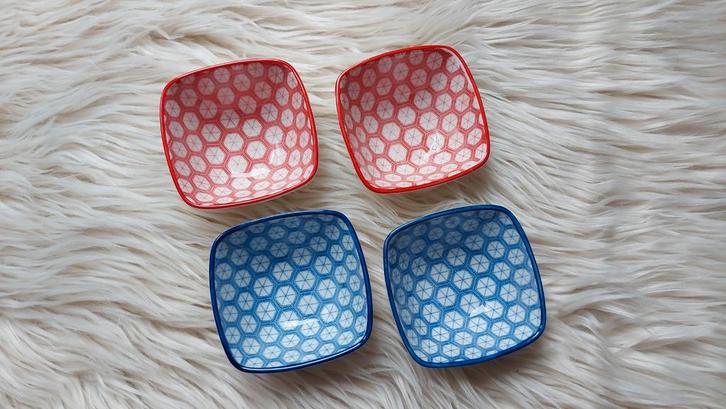 12 mini snackschaaltjes keramiek, Huis en Inrichting, Keuken | Servies, Keramiek, Ophalen of Verzenden