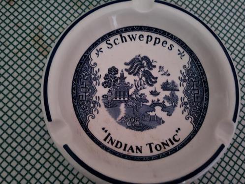 CENDRIER PUB SCHWEPPES INDIAN TONIC FAÏENCE DE GIEN ÉCRU & b, Collections, Marques & Objets publicitaires, Utilisé, Ustensile