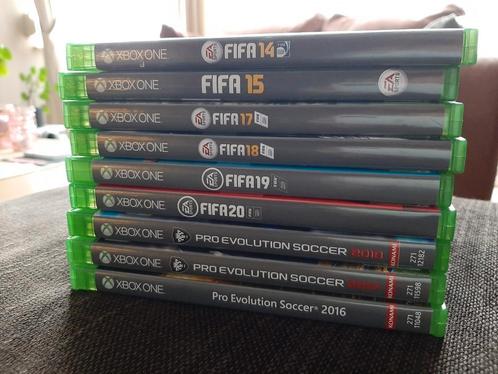 Xbox One Fifa + Pro Evolution Soccer, Games en Spelcomputers, Games | Xbox One, Zo goed als nieuw, Ophalen of Verzenden