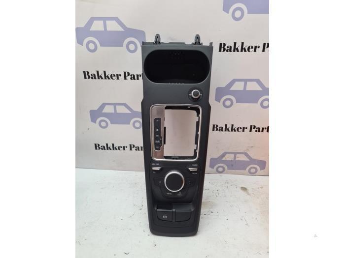 Regelunit Multi Media van een Audi Q2, Auto-onderdelen, Elektronica en Kabels, Audi, Gebruikt, 3 maanden garantie