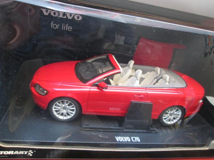 Motorart Volvo C 70 Cabrio rot 1:18, Hobby en Vrije tijd, Modelauto's | 1:18, Zo goed als nieuw, Auto, Overige merken, Ophalen of Verzenden