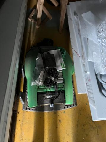 Robotmaaier voor onderdelen, Enlèvement, Utilisé