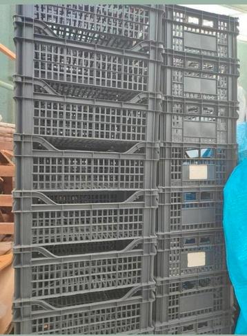 Partij stapel bakken Veenman Nieuw koopje  beschikbaar voor biedingen