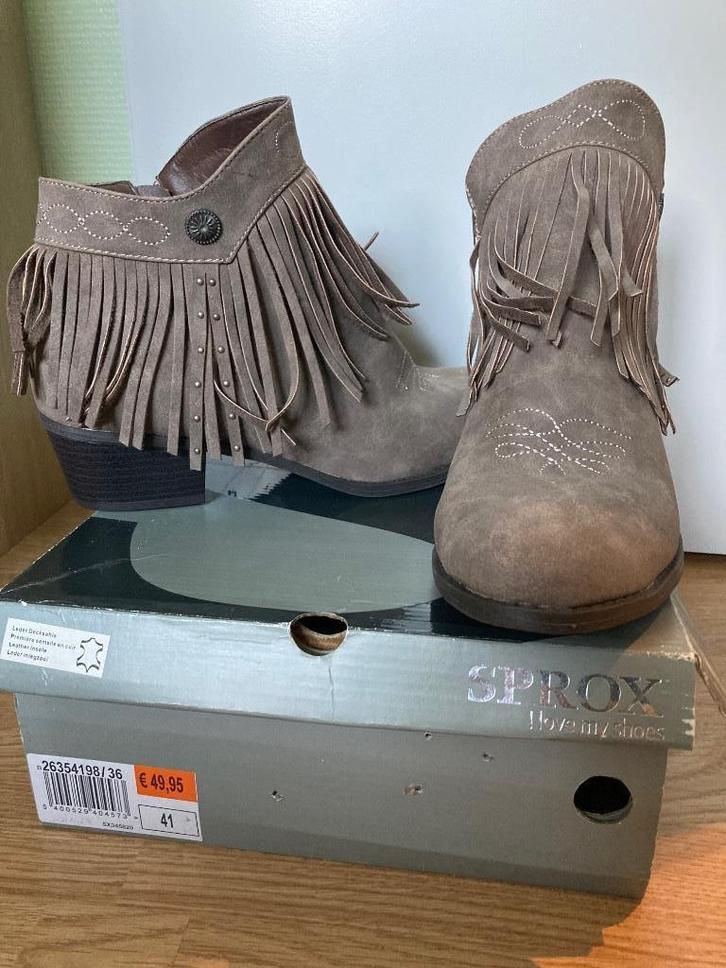 Enkellaarsjes NIEUW in doos, maat 41!, Kleding | Dames, Schoenen, Nieuw, Lage of Enkellaarzen, Bruin, Ophalen of Verzenden