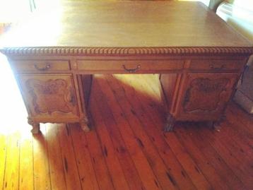 burea vol eik beschikbaar voor biedingen