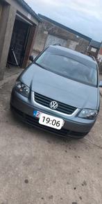 Bonsoir à vendre Touran 7 places année 2006