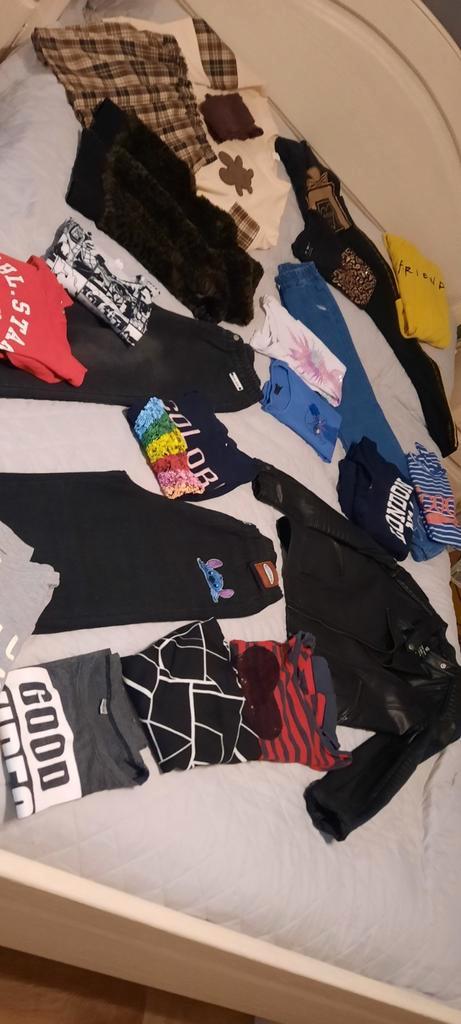 6 mooie setjes 23 stuks maat146a152, Kinderen en Baby's, Kinderkleding | Kinder-kledingpakketten, Zo goed als nieuw, Maat 146