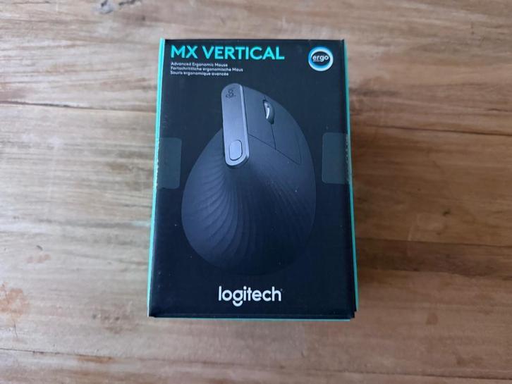 Logitech MX Vertical, Computers en Software, Muizen, Zo goed als nieuw, Muis, Rechtshandig, Draadloos, Ergonomisch, Ophalen of Verzenden