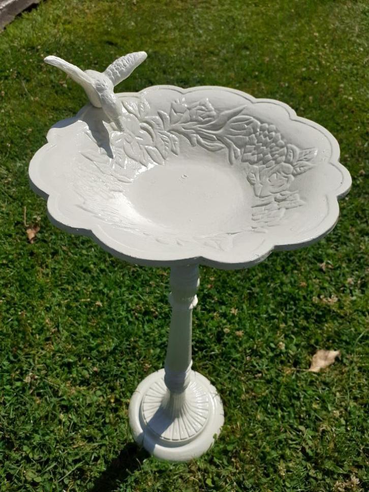 PRACHTIG VOGELBAD IN WIT GEPATINEERD GIETIJZER, Tuin en Terras, Tuinvazen, Zo goed als nieuw, Ophalen of Verzenden