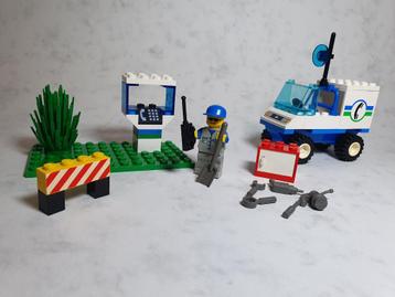 Lego 6422 - Les réparateurs de téléphone beschikbaar voor biedingen