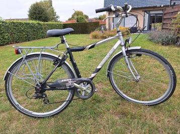 Herenfiets  in nieuwstaat  beschikbaar voor biedingen
