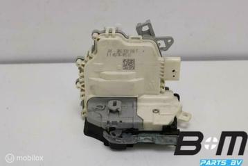 Portierslot rechtsachter Audi Q3 8U 8K0839016F beschikbaar voor biedingen