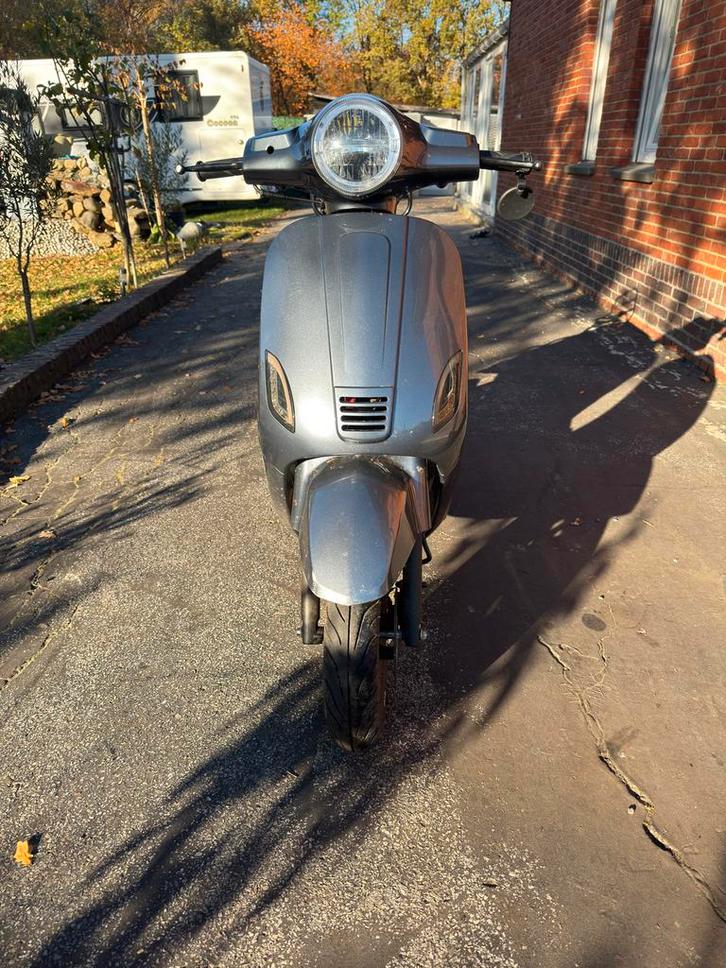 Gts Toscana, Fietsen en Brommers, Snorfietsen en Snorscooters, Zo goed als nieuw, Ophalen