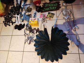 HALLOWEEN-decor beschikbaar voor biedingen