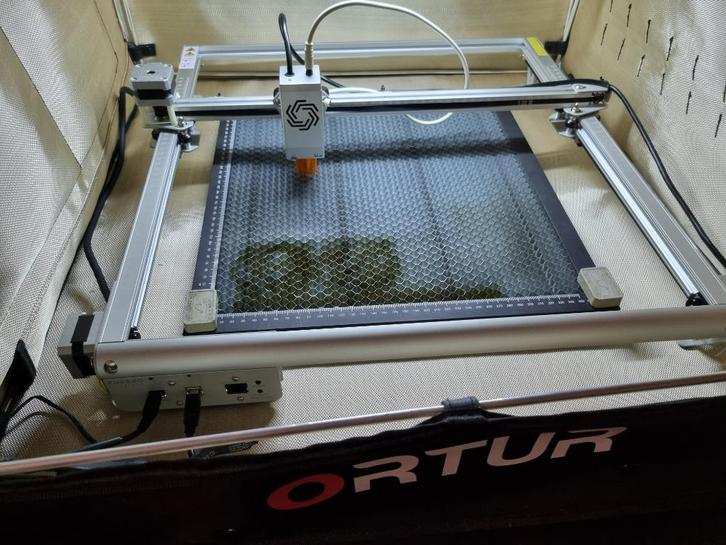 Laser graveren, Hobby en Vrije tijd, Overige Hobby en Vrije tijd, Zo goed als nieuw, Ophalen