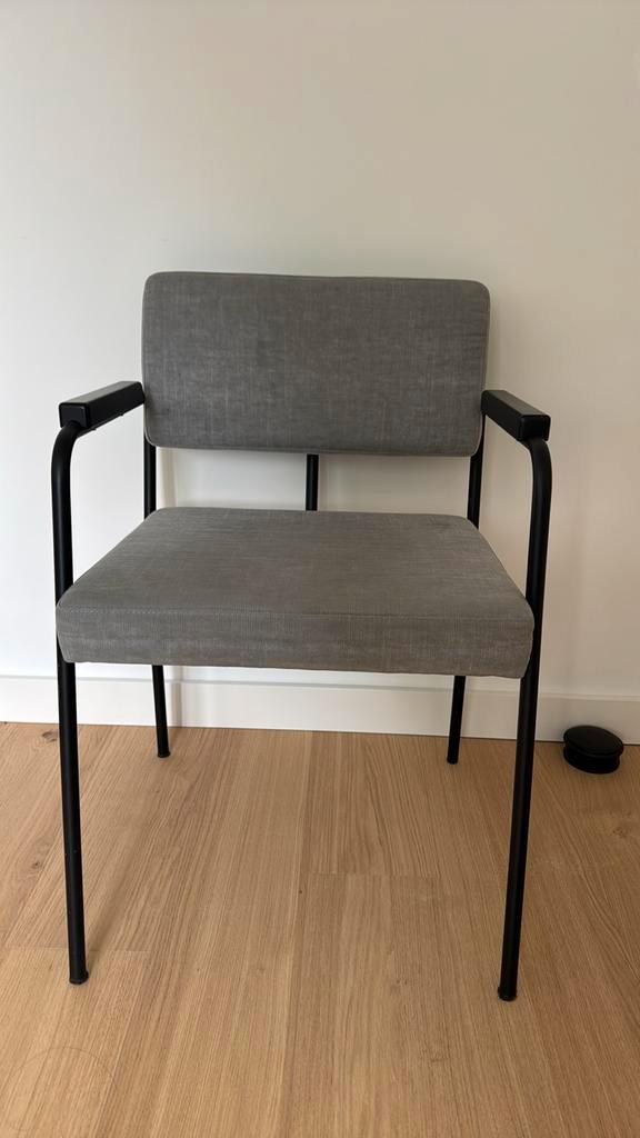 Set van 4 FEST stoelen, Huis en Inrichting, Stoelen, Gebruikt, Vier, Stof, Grijs, Ophalen