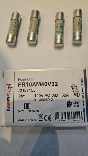 4 fusibles 32 A, Enlèvement ou Envoi, Neuf, Autres types