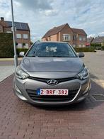 Hyundai i20 2014, Auto's, Euro 5, Dealer onderhouden, Zilver of Grijs, Stadsauto
