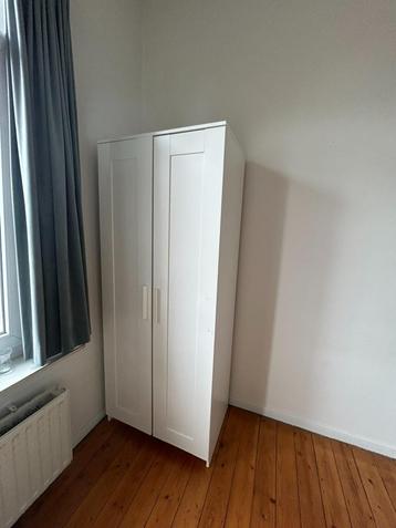Witte IKEA-kledingkast  beschikbaar voor biedingen