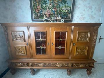 Volledige Breugel eetkamer beschikbaar voor biedingen