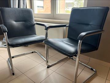 2x Slede vergader stoelen beschikbaar voor biedingen