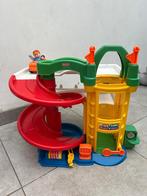 Fisher Price LP Racin' Ramps Garage + wagen+poppetje, Ophalen, Zo goed als nieuw, Speelset, Met geluid
