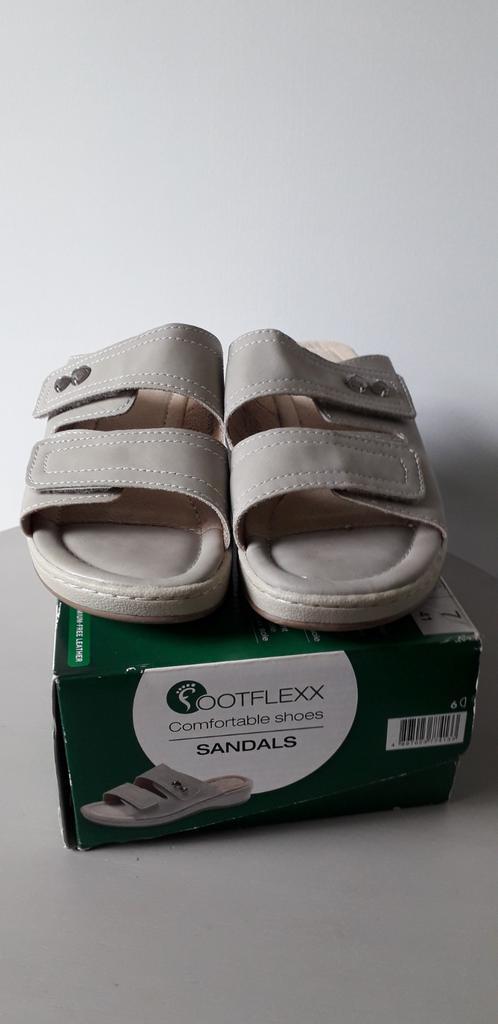 Pantoufles confortables de FootFlexx, Vêtements | Femmes, Chaussures, Neuf, Sabots, Beige, Enlèvement ou Envoi