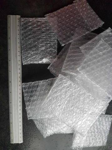 100 sachets pochettes bulles emballage protection 11x8,5 cm beschikbaar voor biedingen