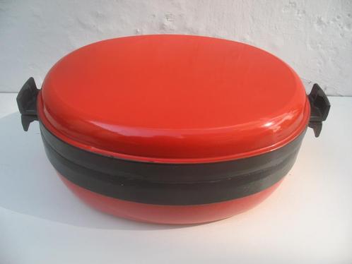Space age Franse gietijzeren braadpan ( Le Creuset stijl), Huis en Inrichting, Keuken | Potten en Pannen, Zo goed als nieuw, Koekenpan of Braadpan