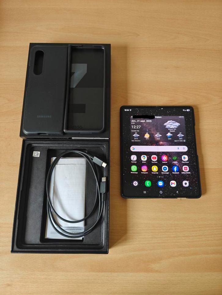 Samsung Galaxy Z fold3, Telecommunicatie, Mobiele telefoons | Samsung, Ophalen