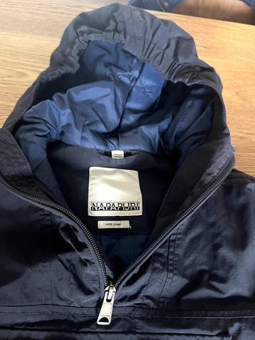 Napapijri jas (XS) beschikbaar voor biedingen