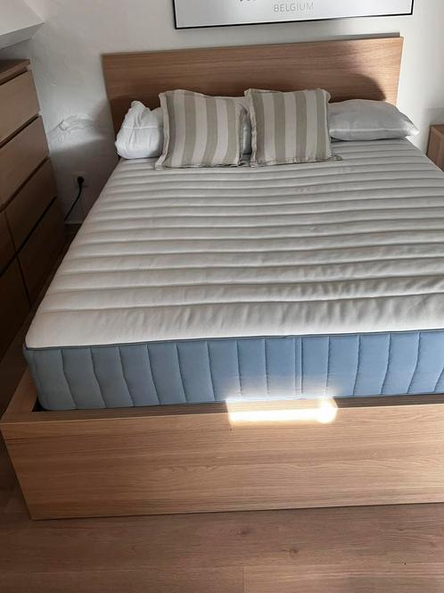 I KEA MALM bed – eik natuur, 4 maanden oud + matras, Huis en Inrichting, Slaapkamer | Bedden, Zo goed als nieuw, 100 cm, 200 cm