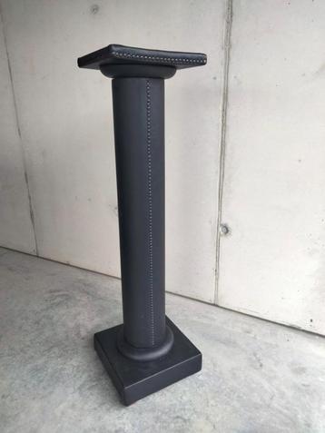 1950s 60s vintage design zuil pilaar staander faux leder beschikbaar voor biedingen