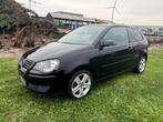 Volkswagen Polo sedan 1.2i Black édition / Garantie 12m., Stof, Gebruikt, Zwart, 1198 cc