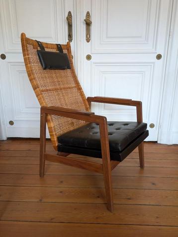 Fauteuil van teakhout en leer, Gebr. Jonkers van P.j. Munten beschikbaar voor biedingen