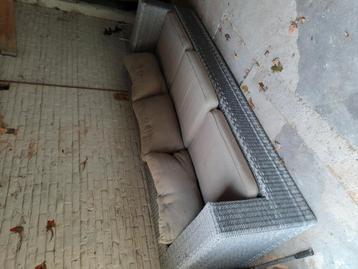3 zit lounge  beschikbaar voor biedingen