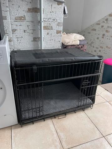 Honden bench met hoes  beschikbaar voor biedingen