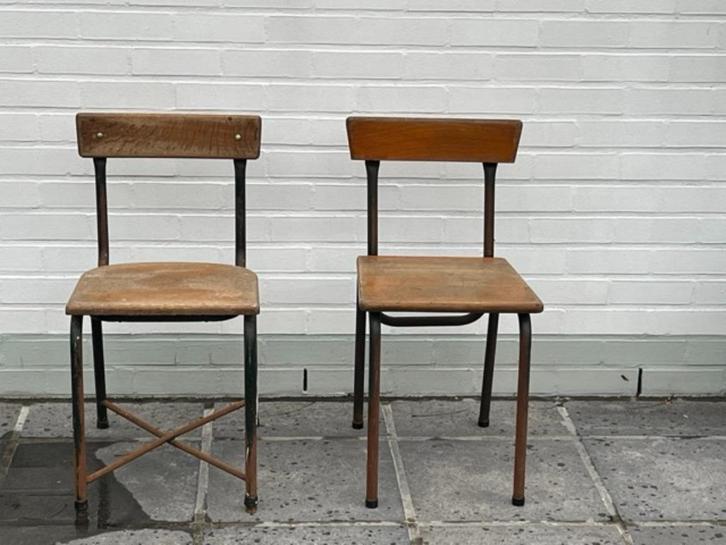 Vintage industriële stoelen o.a. Tubax, Huis en Inrichting, Stoelen, Gebruikt, Twee, Hout, Metaal, Bruin, Ophalen