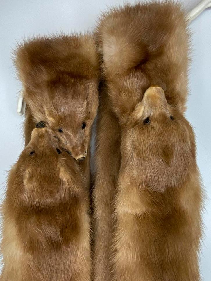 Nerts stola, Antiek en Kunst, Antiek | Kleding en Textiel, Ophalen of Verzenden