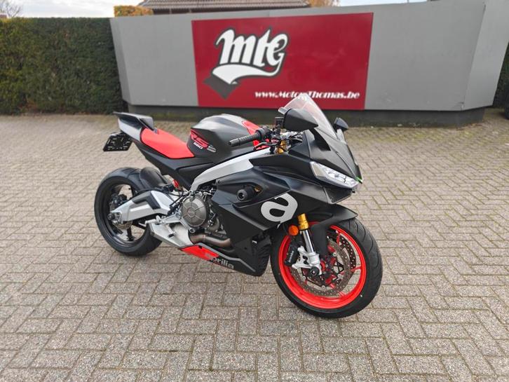 Aprilia RS600 2022 21dkm, Motoren, Motoren | Aprilia, Bedrijf, Sport, 2 cilinders, Motorrijbewijs A, ABS, Cruise Control, LED Verlichting