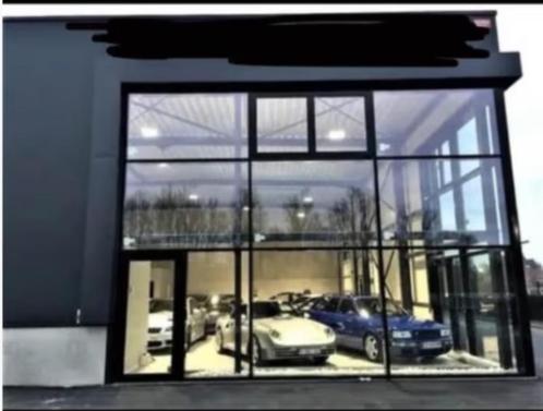 SHOWROOM MOET WORDEN OVERHANDIGD, Zakelijke goederen, Exploitaties en Overnames