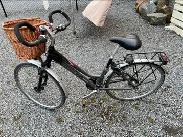 Fiets Damesfiets beschikbaar voor biedingen