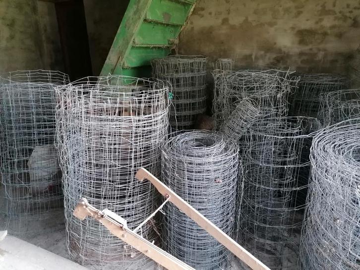 Gebruikte weidedraad, veel rollen., Tuin en Terras, Gaas en Draad, Gebruikt, Draad, Ophalen
