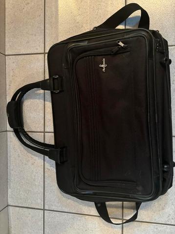 Sac de voyage  beschikbaar voor biedingen