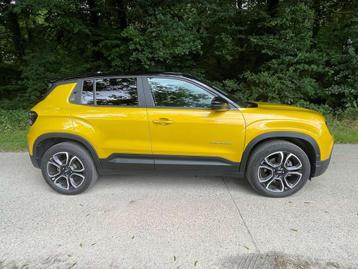 Jeep Avenger e-Avenger 51 kWh Summit PRIX TVAC 11.000 km beschikbaar voor biedingen