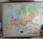 Belle carte scolaire ancienne de l'Europe sur toile - 220x18, Antiquités & Art, Enlèvement, Géographie